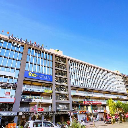 Hotel Bharosa Inn Ahmedabad Esterno foto