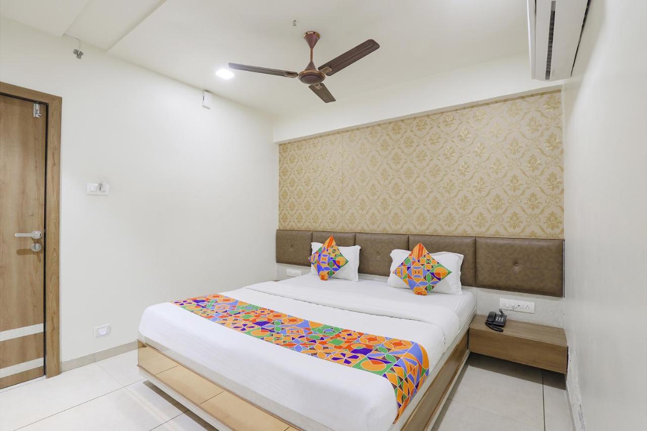 Hotel Bharosa Inn Ahmedabad Esterno foto
